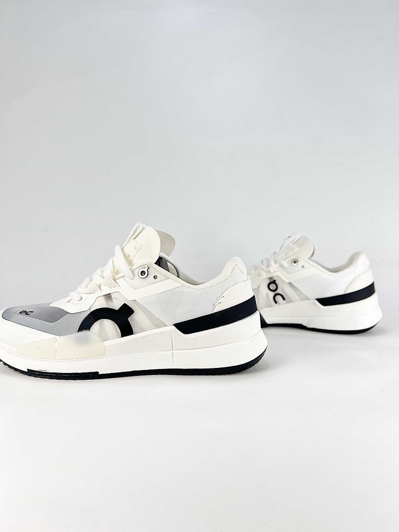 On THE ROGER Pro 2 White Black Grey Tennis Sneakers M929282X153221