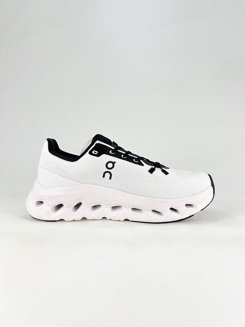 On Cloudtilt White Black Lifestyle Sneakers 3ME10103252