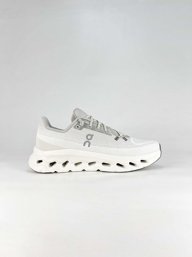 On Cloudtilt White Light Grey Lifestyle Sneakers 3ME10103740