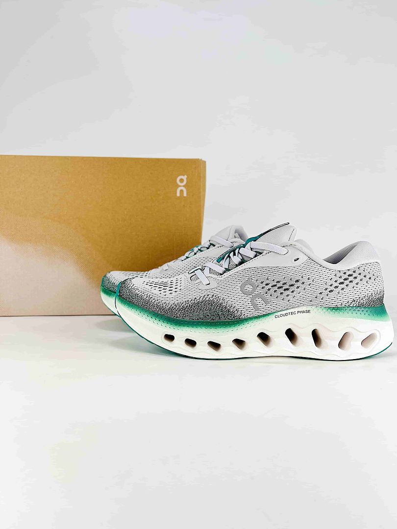 On White Black Teal Low Top Lifestyle Sneakers