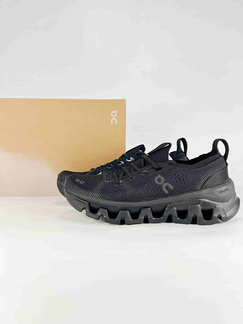 On Cloud Black Charcoal Low Top Everyday Sneakers 3MG30090106