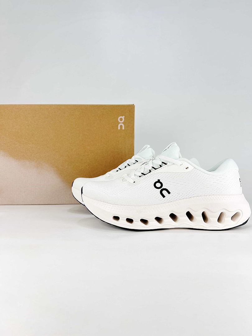 On Cloudtilt White Black Cream Lifestyle Sneakers