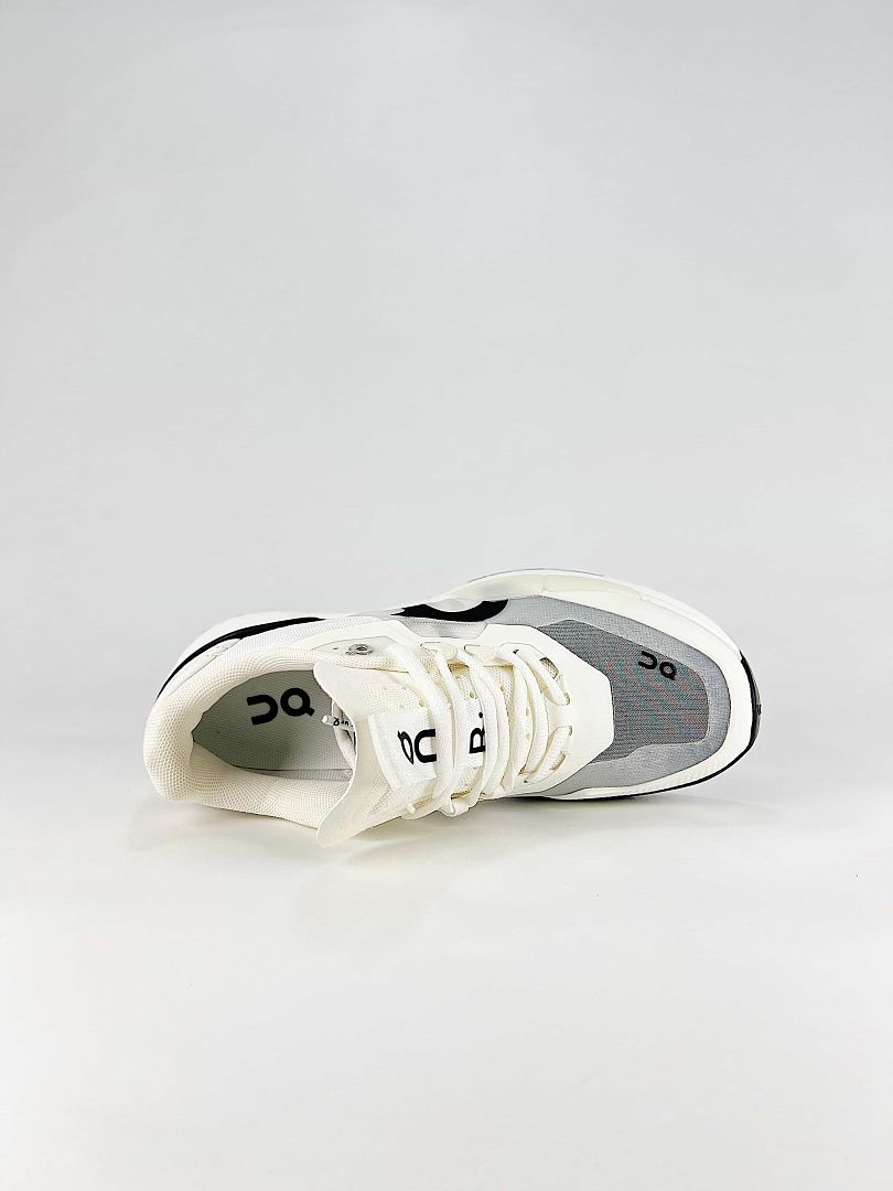 On THE ROGER Pro 2 White Black Grey Tennis Sneakers M929282X153221
