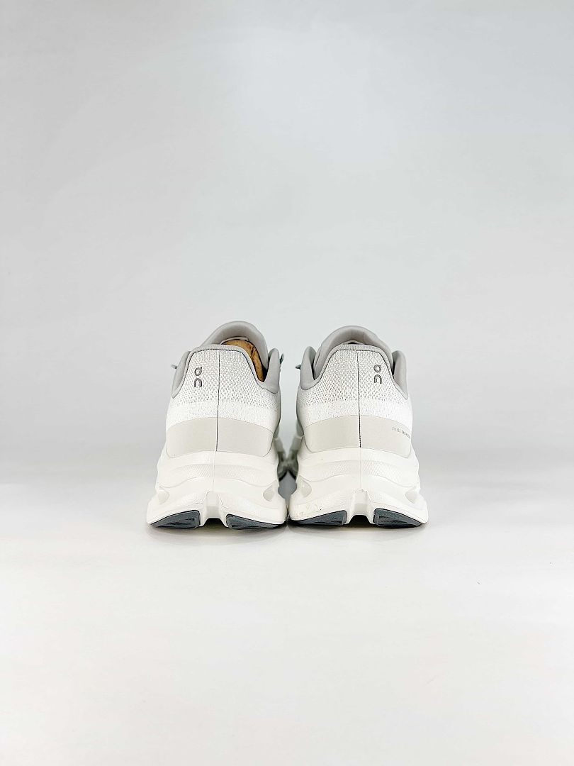 On Cloudtilt White Light Grey Lifestyle Sneakers 3ME10103740