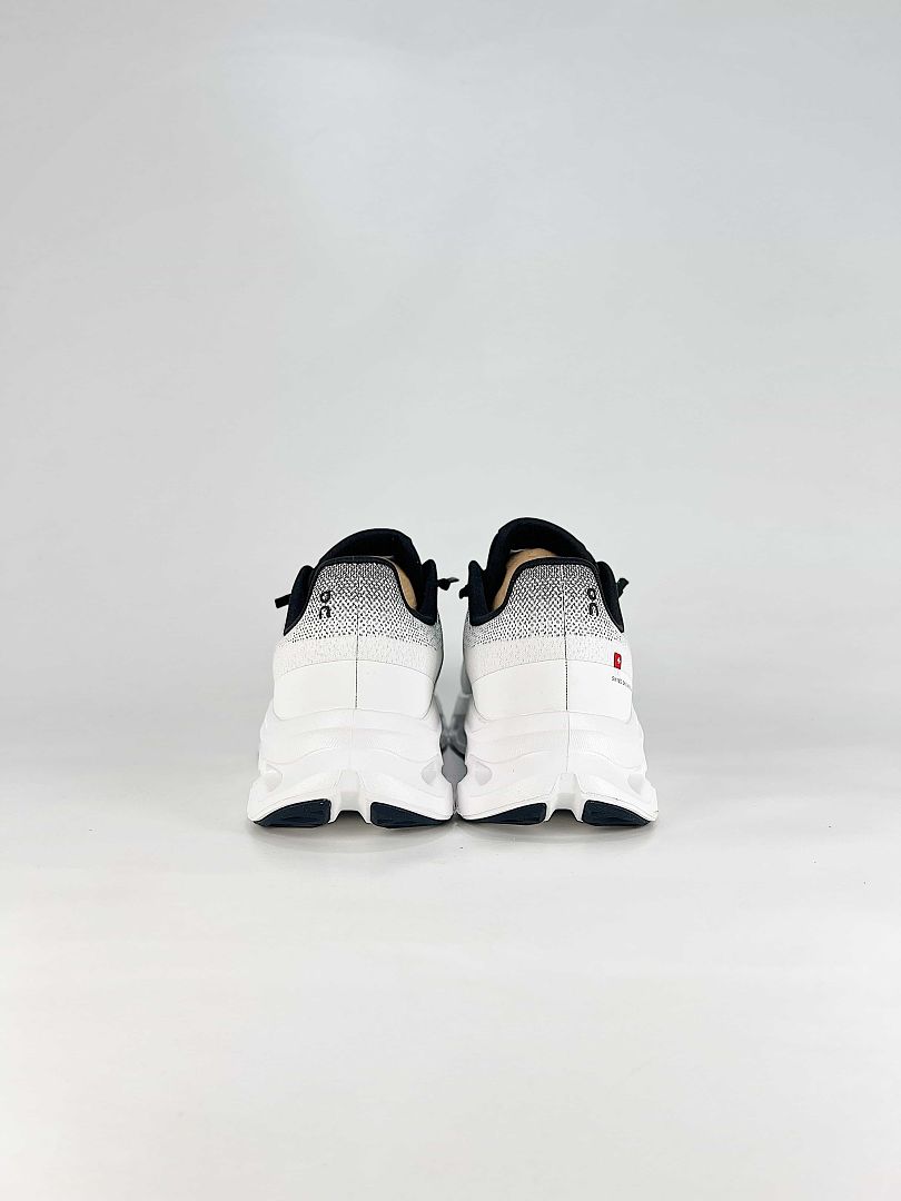 On Cloudtilt White Black Mens Lifestyle Sneakers 3ME10101430