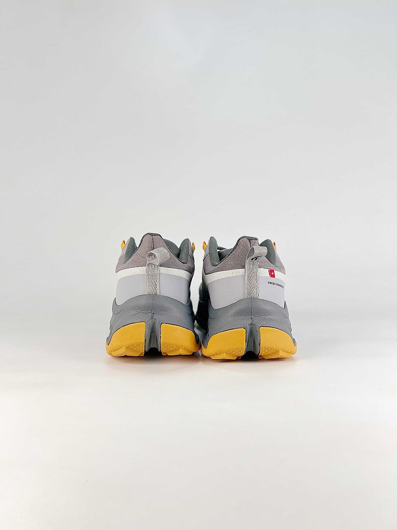 On Cloudleap Grey White Lifestyle Sneakers 3MG10543295