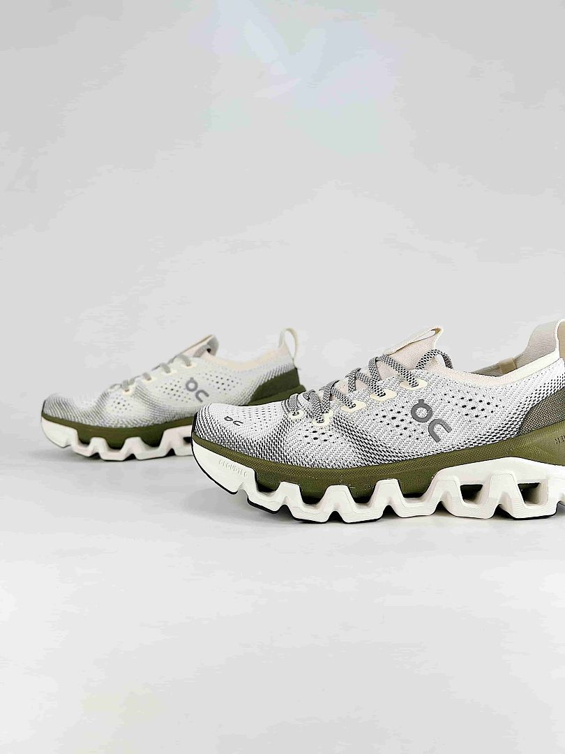On Cloud White Grey Olive Green Low Top Sneakers Women Men 3MG30090858