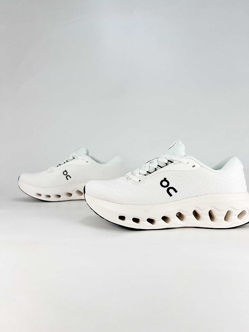 On Cloudtilt White Black Cream Lifestyle Sneakers