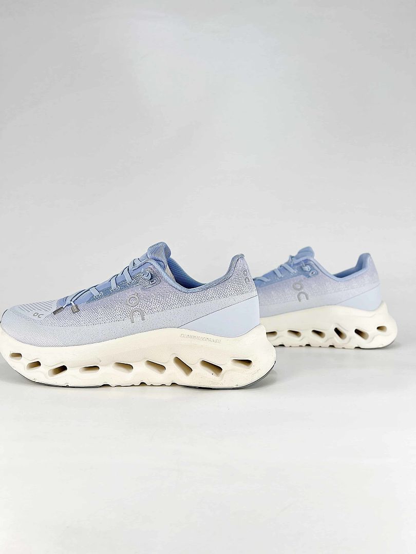 On Cloudtilt Light Blue Grey Cream Lifestyle Sneakers