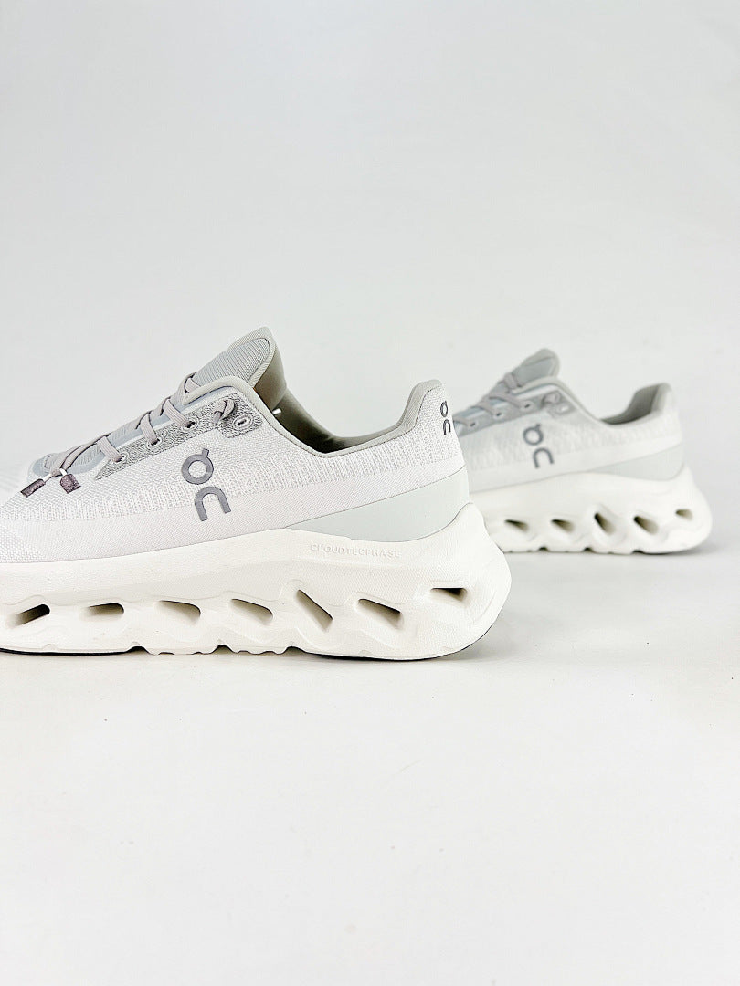 On Cloudtilt Moon White Grey Lifestyle Sneakers 3ME10103740
