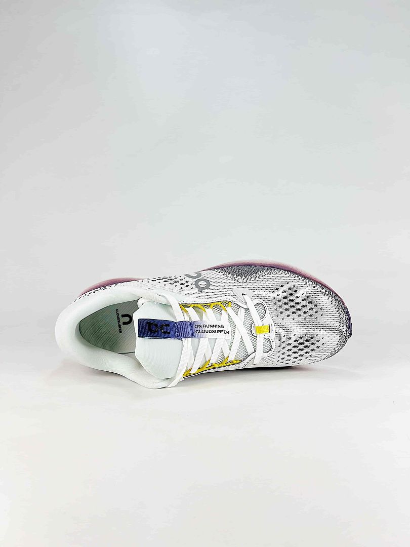 On White Black Purple Low Top Lifestyle Sneakers